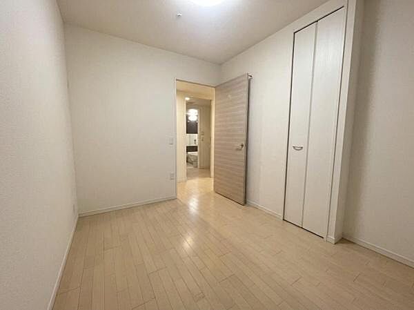 収納付き洋室です！