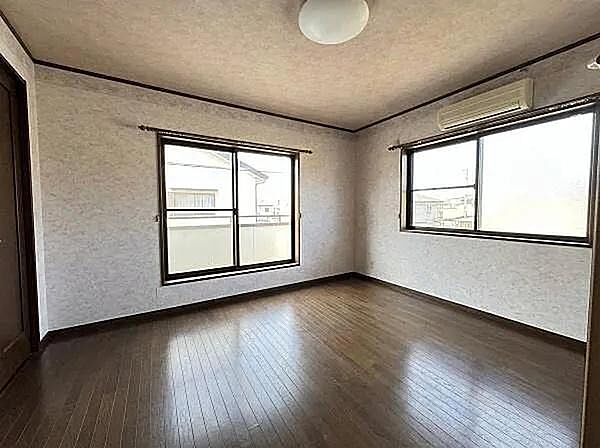 洋室です！生成AIにより家具等撤去しております。
