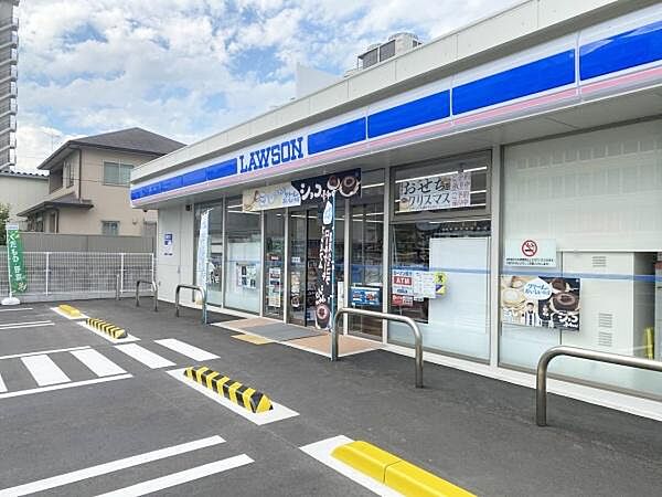 ローソン姫路古二階町店まで114m