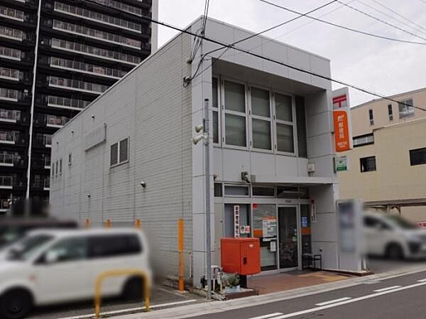 姫路元塩郵便局まで124m