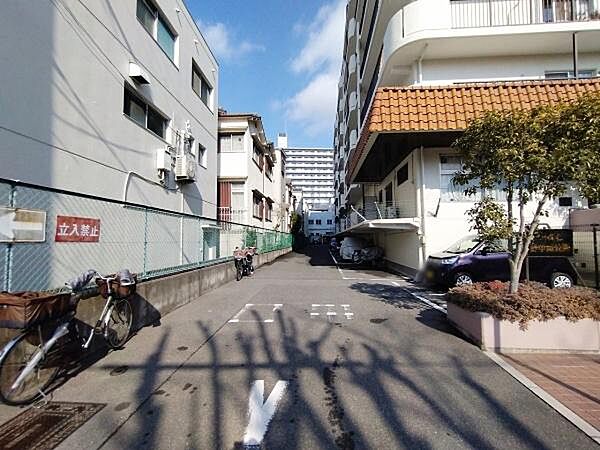 敷地内駐車場です！