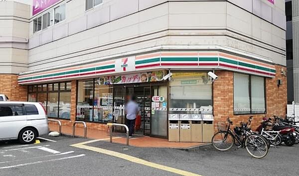 セブンイレブン大阪十三本町3丁目店まで421m