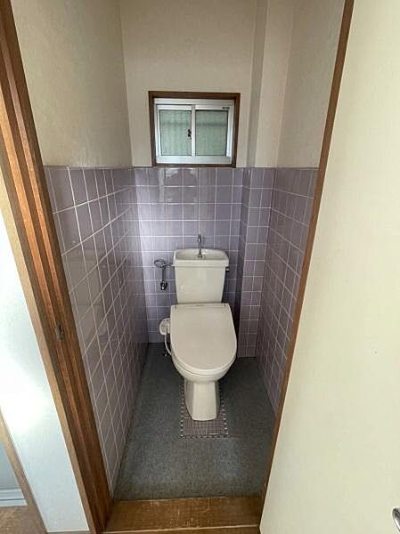 トイレです！※生成AIにより小物等撤去しております。