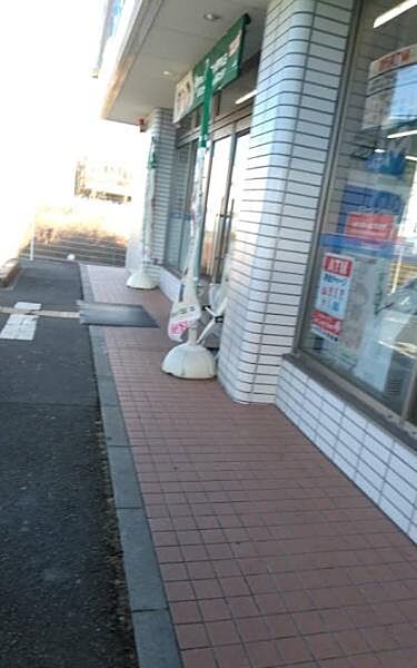 ローソン摂津鳥飼上店まで837m