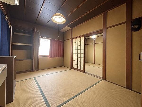 和室のお部屋です！※生成AIにより家具等撤去しております。