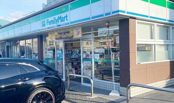ファミリーマート門真三ツ島店まで425m