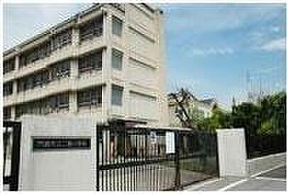 門真市立二島小学校まで1300m