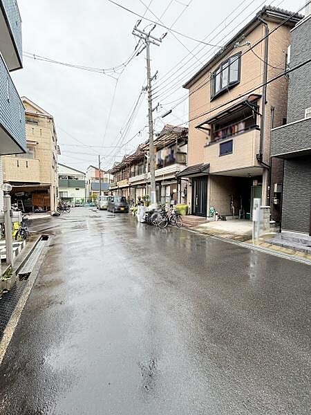 前面道路を含めた現地の様子です！