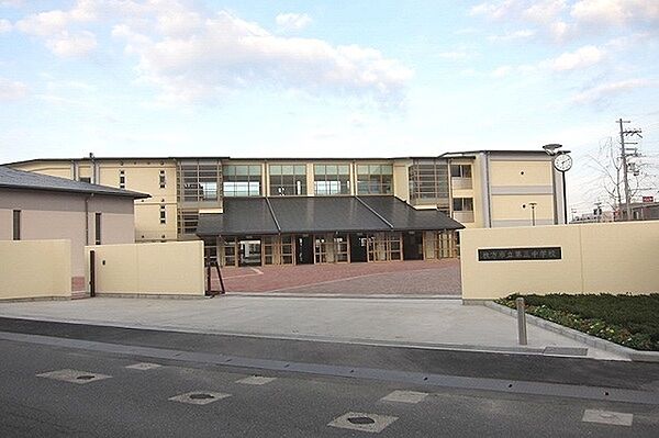 枚方市立第三中学校まで793m