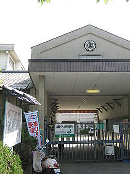 寝屋川市立第五小学校まで888m