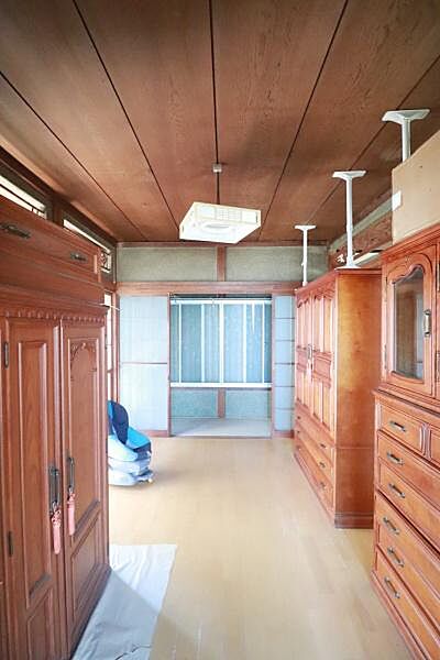 離れ、洋室の様子。