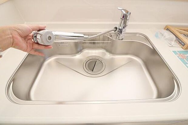 広々シンクで洗い物もしやすいです!