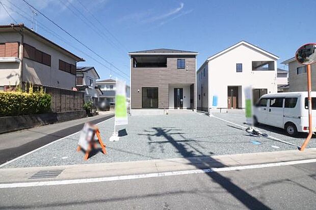 駐車スペース6台!(車種によります)