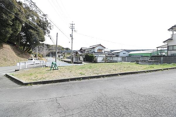 現地の様子。西側から。