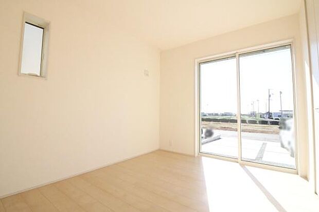 洋室5.25帖、クローゼット付き!