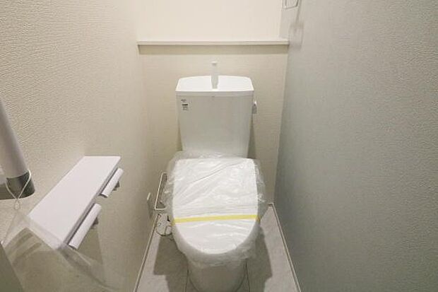 便利な温水洗浄機能付きトイレの様子