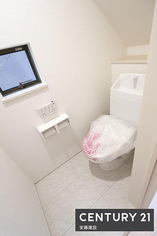 【　トイレ　/　toilet　】明るく清潔的なウォッシュレット付きトイレ