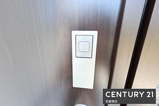 【 玄関 / entrance 】スマートキー完備