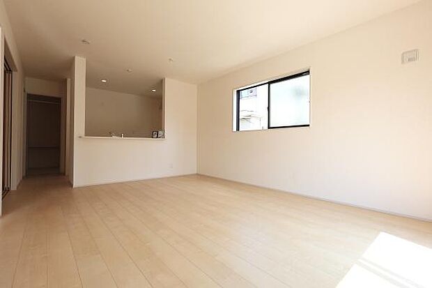 【　リビング　/　16帖　】家族みんながゆったりくつろげそうなLDK一日の大半を過ごす部屋だからこそ過ごしやすい空間にこだわりたいですね！