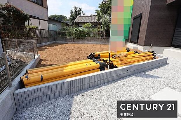 【 庭 / Garden 】ガーデニングや家庭菜園なども楽しめる広さのお庭お子様やペットと遊べるふれあいの空間にもなります!