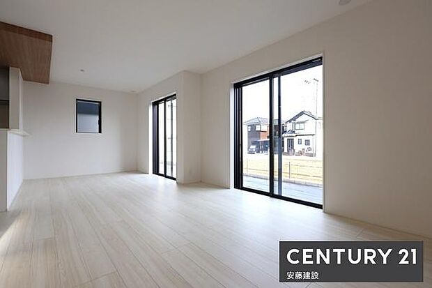 【　リビング　/　17.37帖　】家族みんながゆったりくつろげそうなLDK一日の大半を過ごす部屋だからこそ過ごしやすい空間にこだわりたいですね！