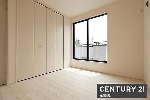 【　子ども部屋　/　5.25帖　】お好きな家具を自由にレイアウトできる広さの洋室クローゼット完備