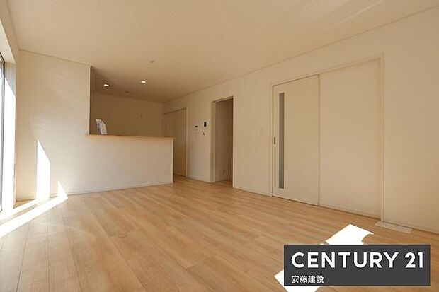 小・中学校、スーパーまで徒歩約9分！生活しやすい住環境