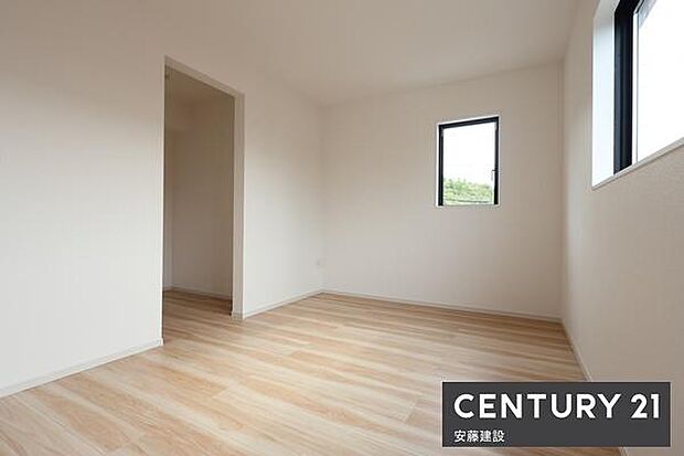 【　子供部屋　/　6.7帖　】お好きな家具を自由にレイアウトできる広さの洋室お子様にもちょうどいいサイズのお部屋です！