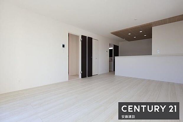 小学校まで徒歩約10分！お子様の登下校も安心の閑静な住宅街