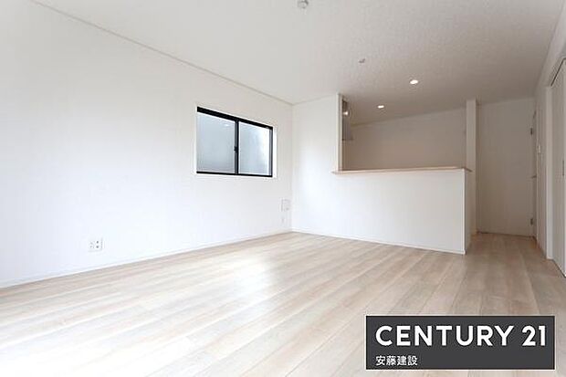 【　リビング　/　15帖　】家族みんながゆったりくつろげそうなLDK一日の大半を過ごす部屋だからこそ過ごしやすい空間にこだわりたいですね！