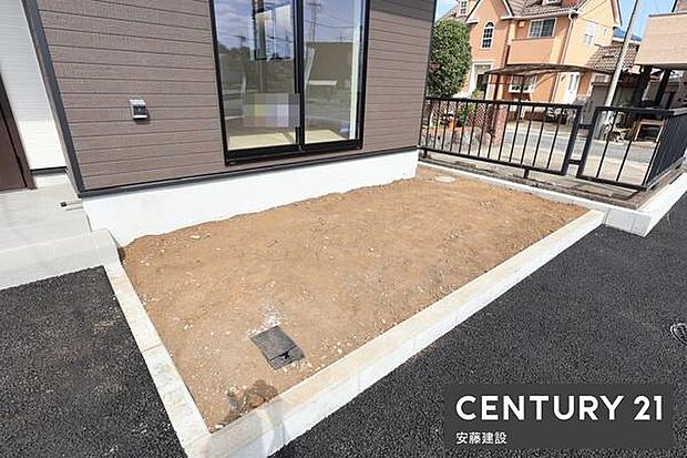 【 庭 / Garden 】物置やお庭としても活用できるスペース