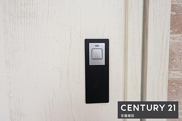 【　玄関　/　entrance　】スマートキー完備