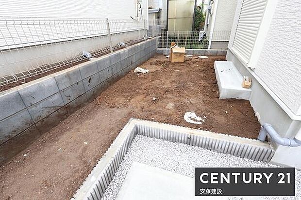 【　庭　/　Garden　】ちょっとしたお庭スペース完備