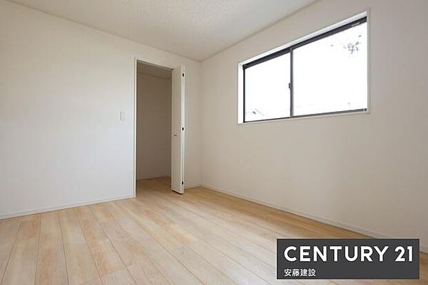 【　子供部屋+WIC　/　6帖　】お好きな家具を自由にレイアウトできる広さの洋室お子様にもちょうどいいサイズのお部屋です！