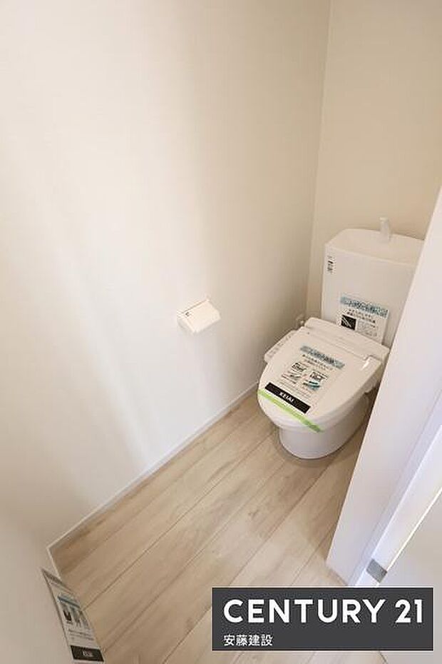 【 トイレ / toilet 】清潔的なウォッシュレット付きトイレ