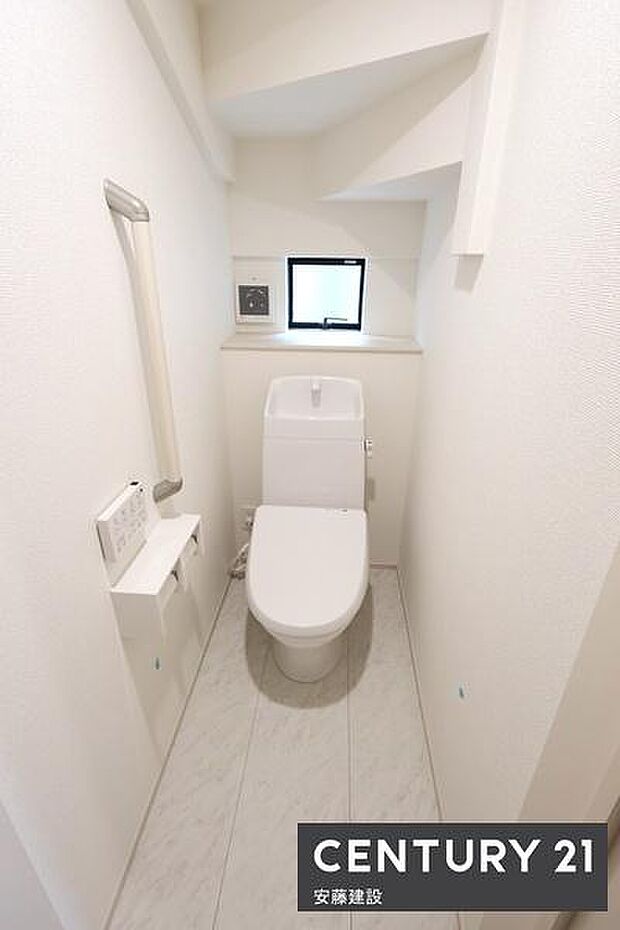 【　トイレ　/　toilet　】明るく清潔的なウォッシュレット付きトイレ
