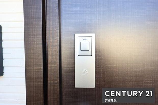 【　玄関　/　entrance　】スマートキー完備