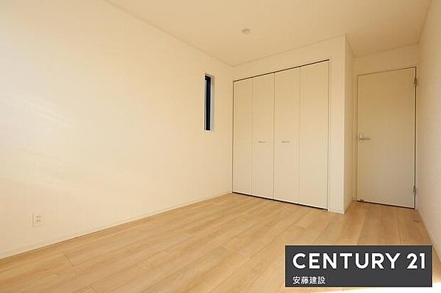 【　子供部屋　/　6.5帖　】お好きな家具を自由にレイアウトできる広さの洋室お子様にもちょうどいいサイズのお部屋です！