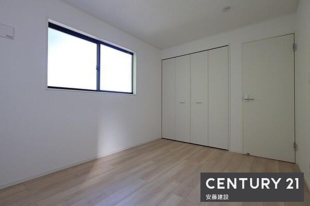 【　子供部屋　/　6帖　】お好きな家具を自由にレイアウトできる広さの洋室お子様にもちょうどいいサイズのお部屋です！