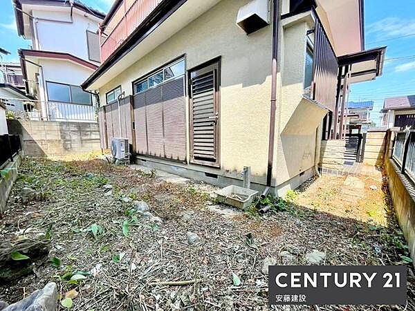 【　庭　/　Garden　】ガーデニングや家庭菜園など楽しみが広がる庭付き！