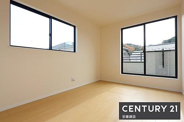 【　子供部屋　/　6帖　】お好きな家具を自由にレイアウトできる広さの洋室お子様にもちょうどいいサイズのお部屋です！