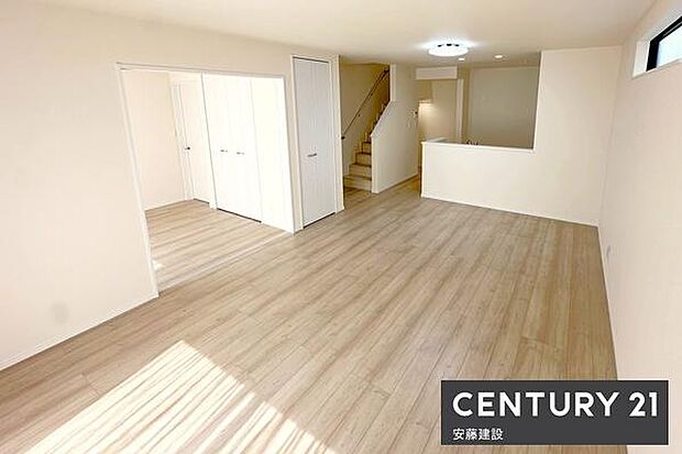 【　リビング　/　17.62帖　】