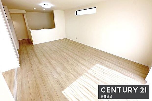 【　リビング　/　17.62帖　】家族みんながゆったりくつろげそうなLDK一日の大半を過ごす部屋だからこそ過ごしやすい空間にこだわりたいですね！