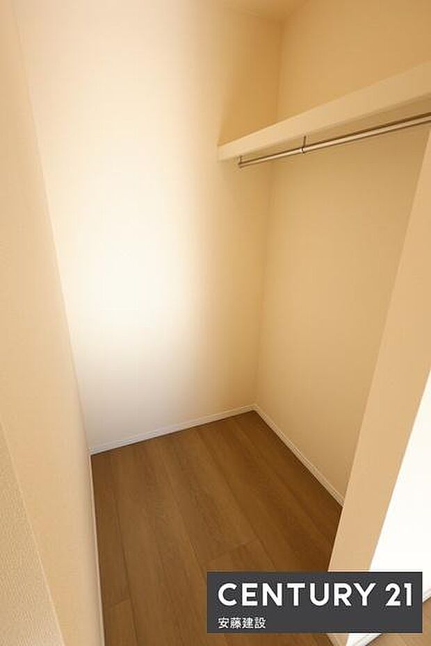 【　WIC　】毎日の洋服選びも楽しめるWIC完備！しっかり収納可能で居住空間を広々と活用できます