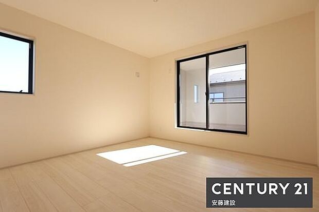 【　寝室　/　7.5帖　】お好みの家具を置いてこだわりの空間を作れるゆとりの寝室毎日の洋服選びも楽しめるWIC完備！