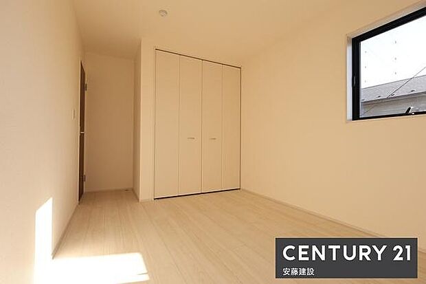 【　子供部屋　/　6.5帖　】お好きな家具を自由にレイアウトできる広さの洋室お子様にもちょうどいいサイズのお部屋です！