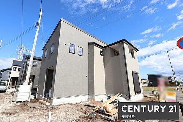 徒歩10分圏内に小学校やスーパー、ドラッグストアが揃った便利な環境