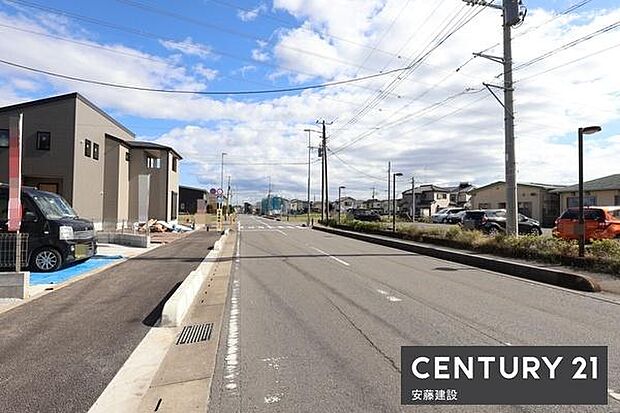 【　前面道路　】南側約12ｍ公道