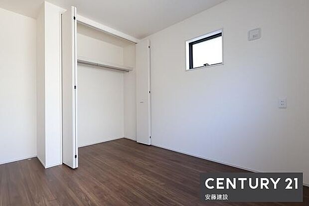 【 子供部屋 / 5.25帖 】お好きな家具を自由にレイアウトできる広さの洋室お子様にもちょうどいいサイズのお部屋です!