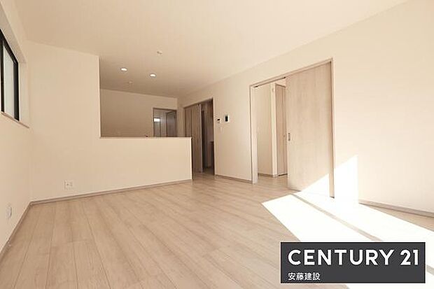 【 リビング / 15帖 】